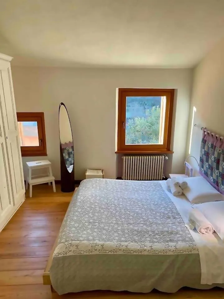 Romeos Cottage Public Free Parking Bike Rental Verona Italy